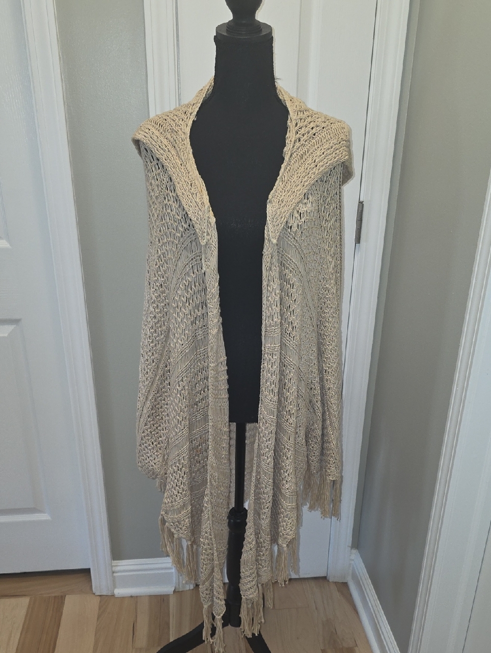 Rip Curl Beige Open-Knit Hooded Fringe Poncho Wrap